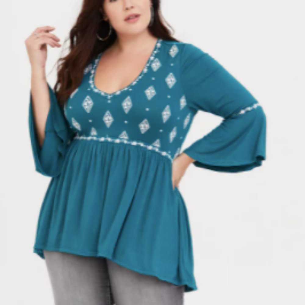 Torrid: New with Tags Embroidered Babydoll Tee